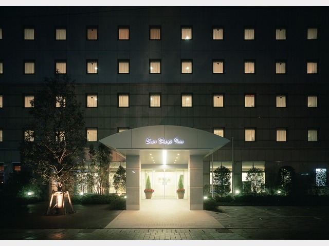 ホテルサンデイズ鹿児島 ホテル外観~夜~