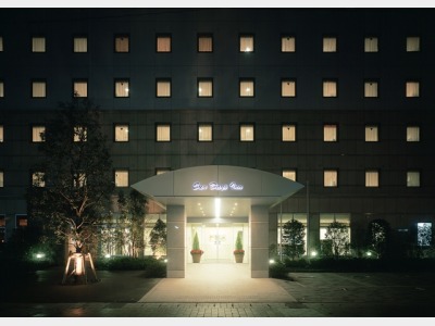 ホテル外観~夜~