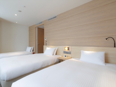 【デラックスツイン(南館) 30㎡】３名利用可能、ご家族やグループでのご利用に最適