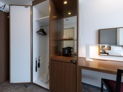 【スタンダードダブル（北館）16㎡】クローゼット