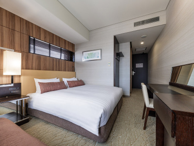 客室一例（コーナーダブルルーム）