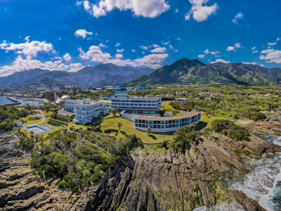 ＴＨＥ　ＨＯＴＥＬ　ＹＡＫＵＳＨＩＭＡ