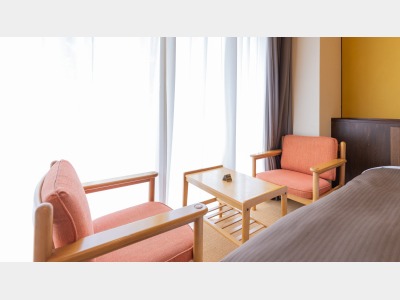 客室：プレミアムツイン／約30平米のゆったりとした客室です＜一例＞