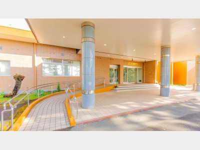 施設内：ようこそ、「ホテルアクシアくしきの」へ