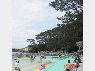 長崎鼻公園プール（スライダー）