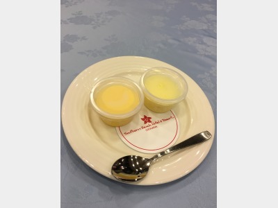 デザートイメージ　ココットプチアイスクリーム