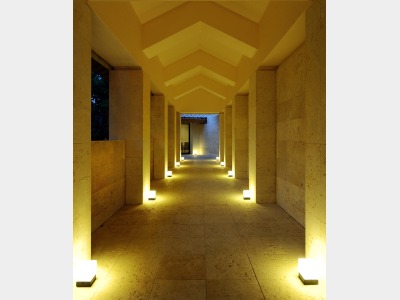 回廊（石回廊）