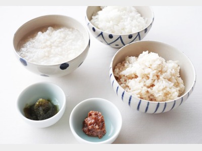 朝食｜EM農法米を使用した炊きたてご飯