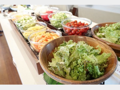 サラダバー