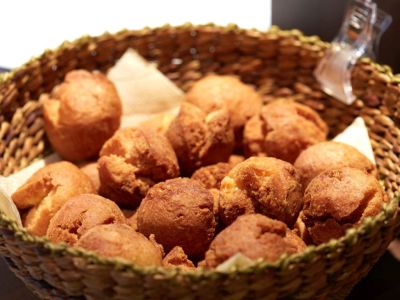 外はサクサク！中はフワフワ♪朝食メニューの１番の人気☆サーターアンダギー♪