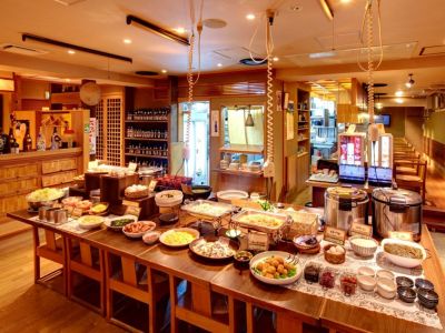 朝食は３０品目以上を用意しています。