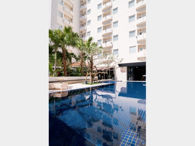 ���O�v�[��