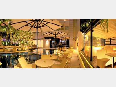 プールサイドダイニングイメージ