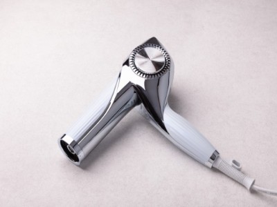 【クラブエグゼクティブツイン｜ドライヤー】髪まで潤う滞在を。ReFa BEAUTECH DRYER BXのドライヤーを導入