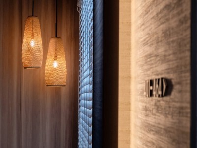 【エレベーターホール】優雅さと暖かみを感じながら