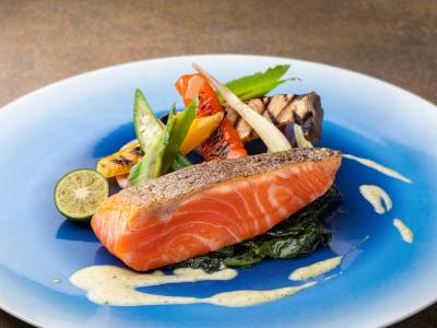 ラウンジ＆バー