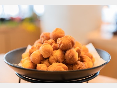 朝食イメージ（沖縄のスイーツサーターアンダギー）