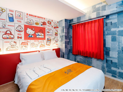 ハローキティ　キャラクターダブル（デザイン：デニム）