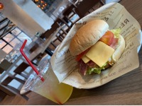 TIIDA�i�C���[�W�j