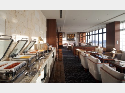 【クラブラウンジ】ご朝食やカクテルタイムに