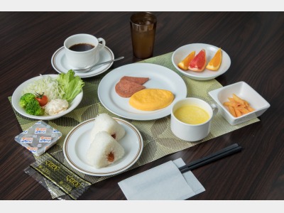 朝食（洋食例）