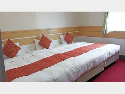 ハリウッドトリプル