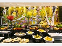 14�K�ŏ�K���X�g�����uDining19�v ���H�r���b�t�F�C���[�W