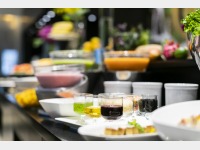 14�K�ŏ�K���X�g�����uDining19�v ���H�r���b�t�F�C���[�W