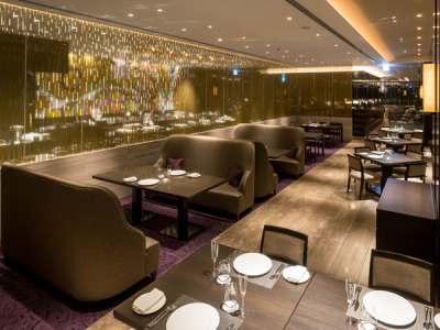 14階最上階レストラン　「Dining19」
