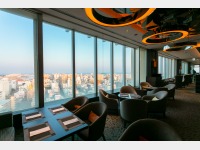 14�K�ŏ�K���X�g�����uDining19�v���E���W���o�[��