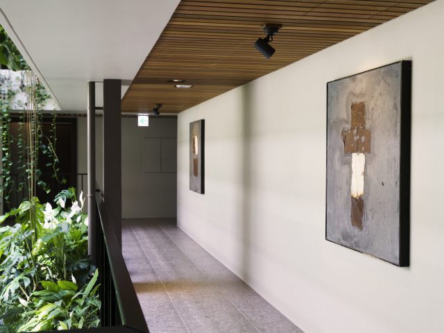 �A�g���E��