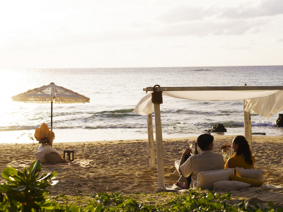 【絶景ディナー】[ビーチピクニック】2人だけしかいない秘境のビーチで、海を見ながらお過ごしください♪