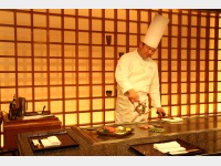 �S�Ă��u�썲�ہv�u�����`�i���S�\�񐧁j�E�[�H�c��