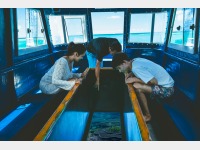 �O���X�{�[�g