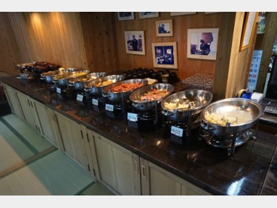 朝食バイキング一例(宿泊者10名以下はお膳出し)