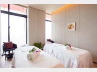 �X�p�g���[�g�����g�u�X�p �U �N�z���v