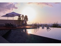 2F�C���t�B�j�e�B�v�[���[�i