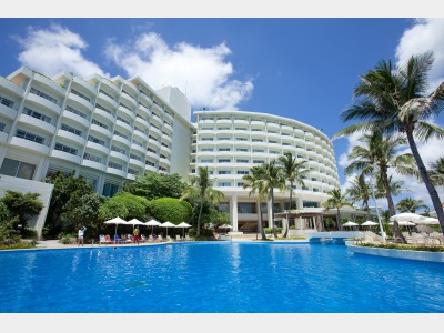 ガーデンプール