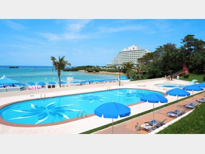 ビーチサイドプール