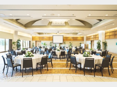 シェル（屋内会場　円卓イメージ）