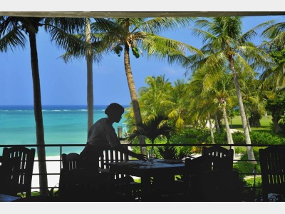 ラウンジバー『ラナイ』