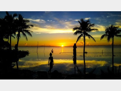 ラグーンプールサンセットイメージ