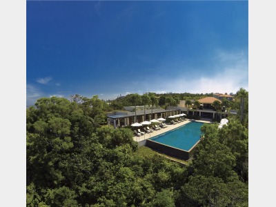 ウォーターフロープール