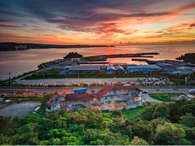 ホテルとサンセット