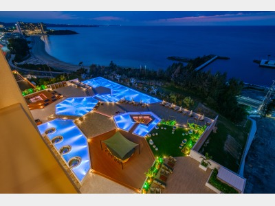 アクアテラス　夜景