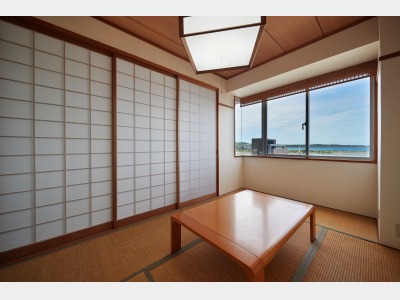 【3階～4階和洋室◇客室一例】畳のお部屋でゆったりできます