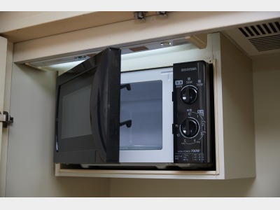 【客室一例】電子レンジをお部屋にご用意しております
