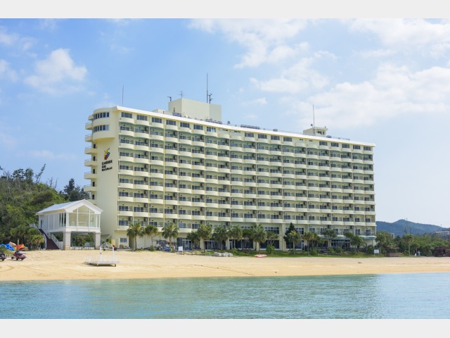 かねひで喜瀬ビーチパレス 外観