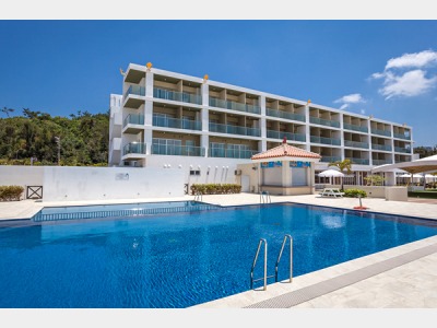 ビーチサイドプール