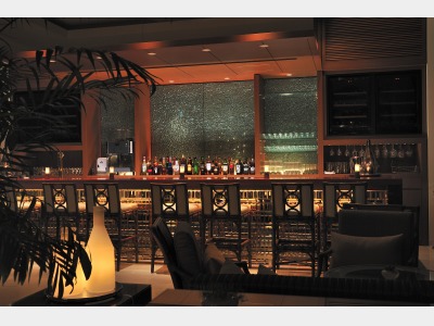 ライブラリーラウンジ＆バー